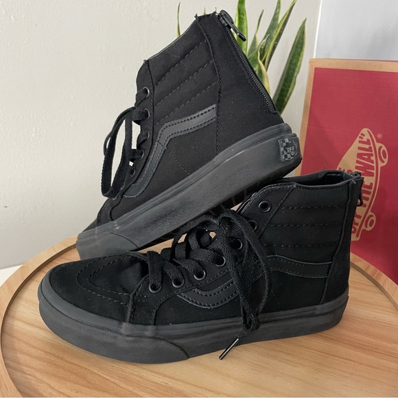 Sk8-Hi Zip - All Black - Picture 5 of 11